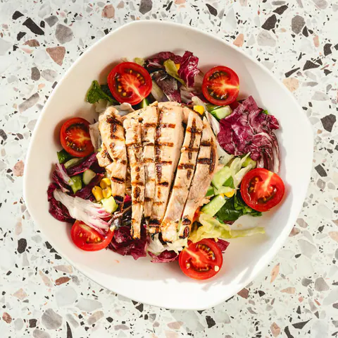 Izgara Tavuklu Salata